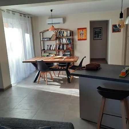 Superbe 85 M2 Caremeau